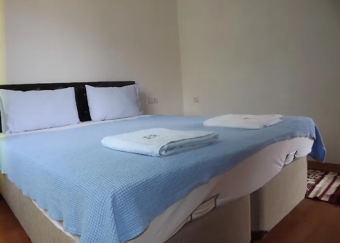 George House * Faralya