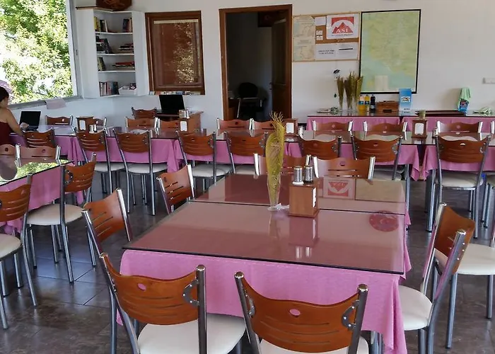 فندق مبيت وإفطار George House