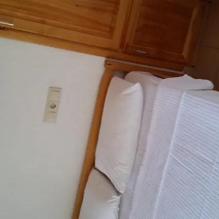 George House B&B *